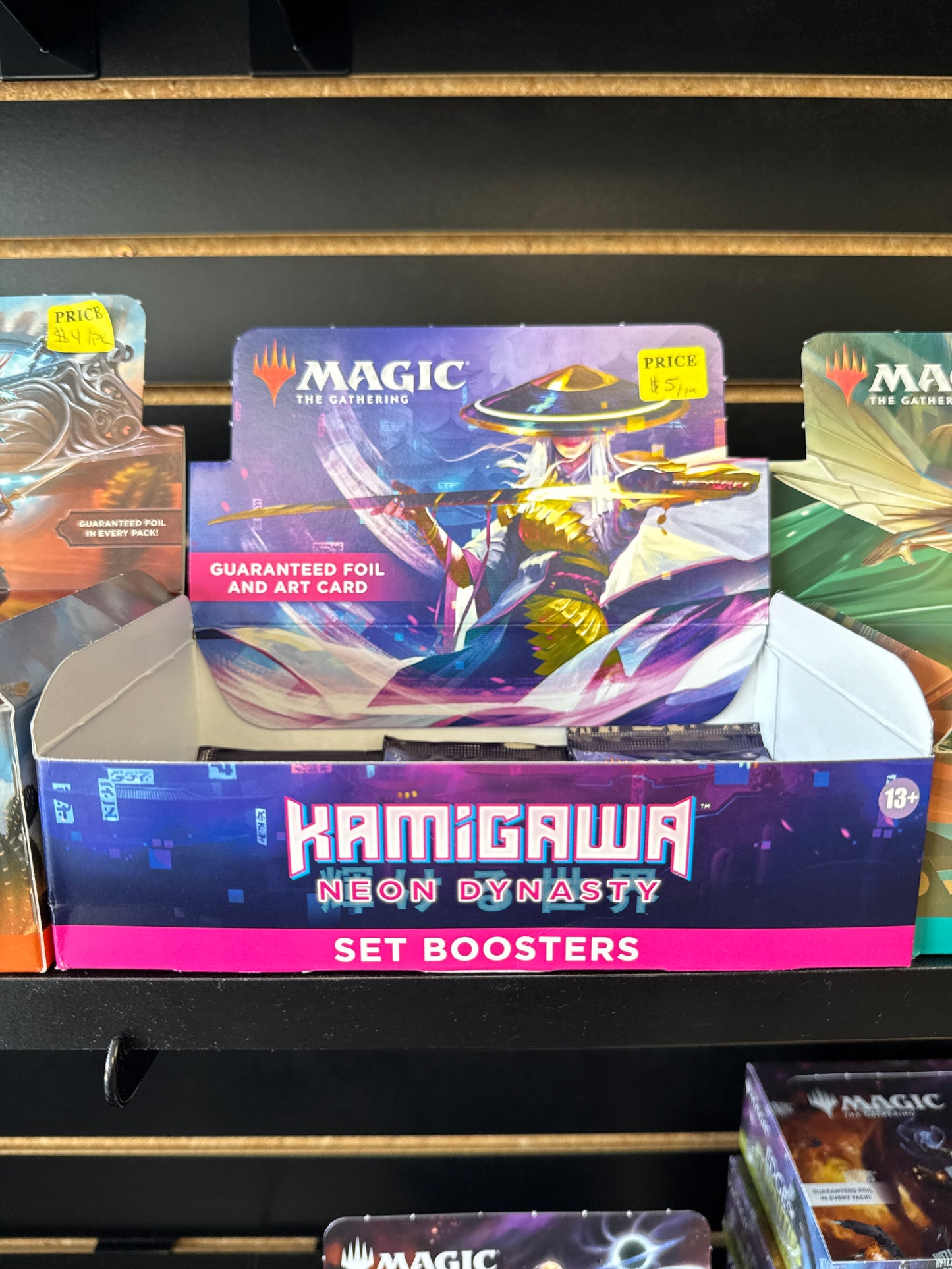 Magic Kamigaea Neon Dynasty Set Booster Pack